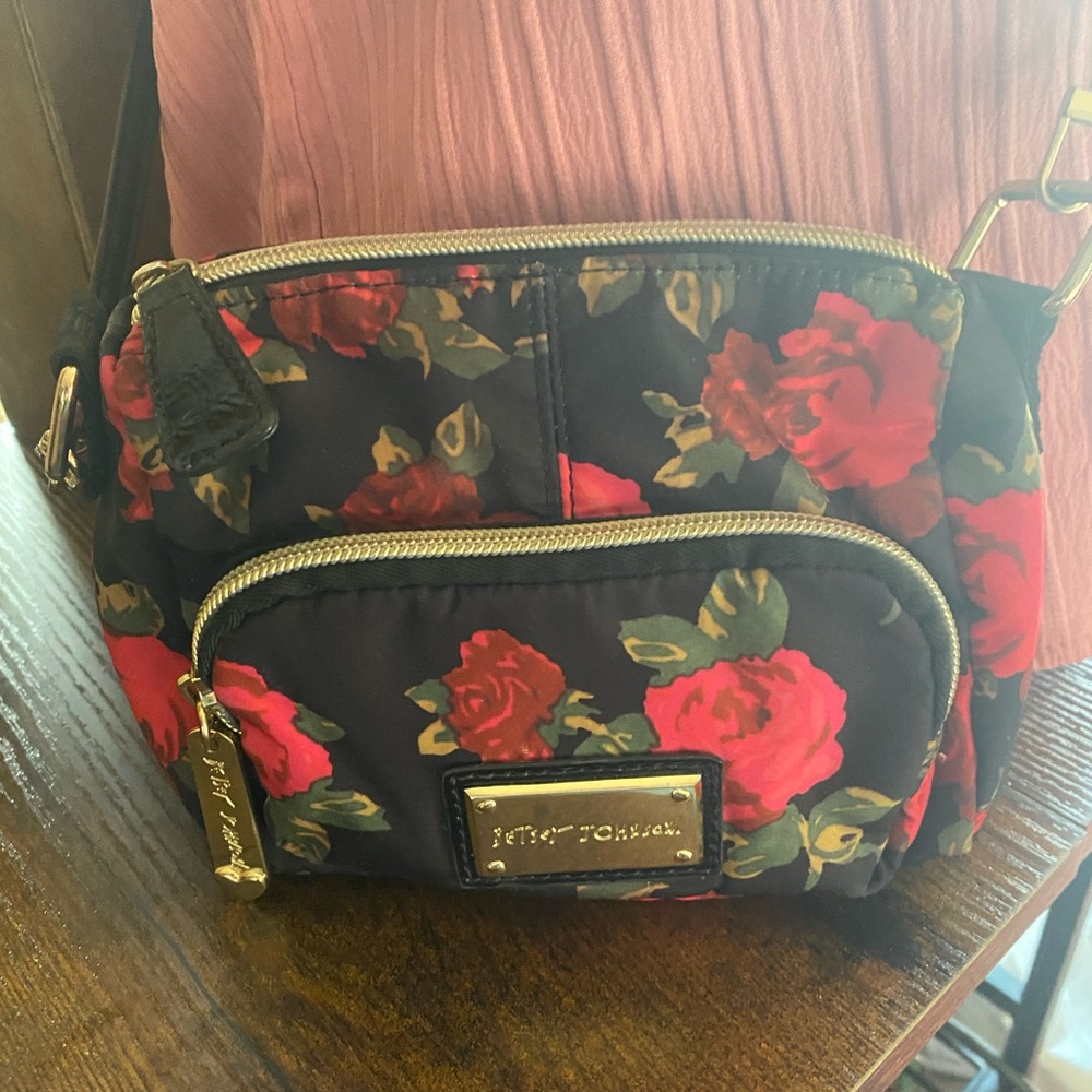 Betsey Johnson Black and Red Floral Women's crossbody Bag